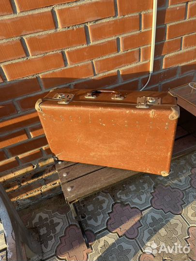 Чемодан с аквариумом