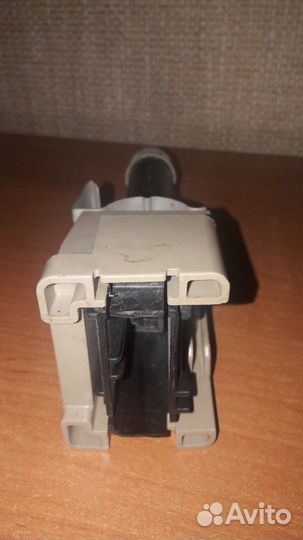 Форсунка омывателя фары (без крышки) на Mazda CX-7