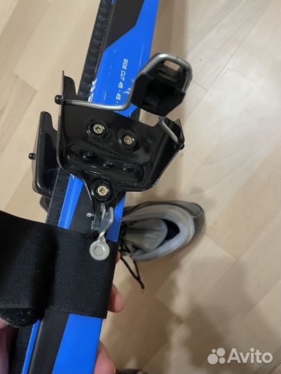 Горные лыжи и ботинки детские