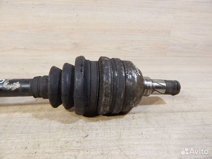 Привод левый Opel Vectra B 1,8 / 2,0 бензин