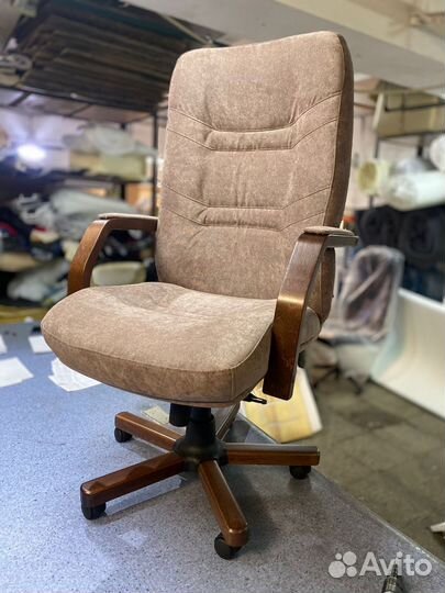 Компьютерное кресло