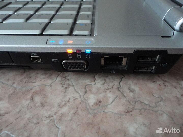 Отличный ноутбук / 17 дюймов / новая батарея