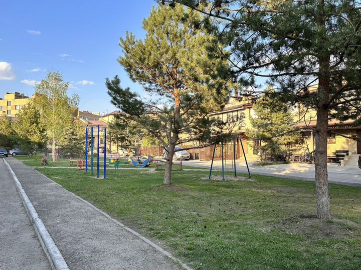 Таунхаус 120 м² на участке 1 сот.