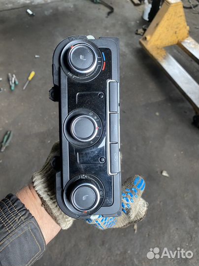 Блок климатконтроля VAG 7N0907426S