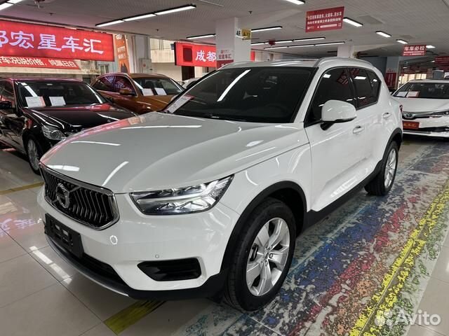 Volvo XC40 2.0 AT, 2021, 28 000 км