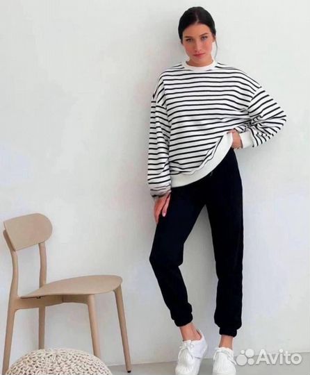 Костюм штаны и свитшот 42/48