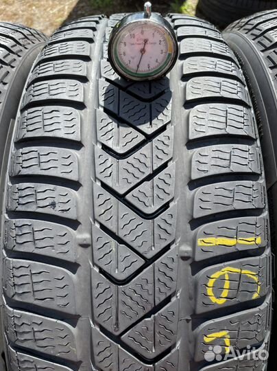 Pirelli Winter Sottozero 3 215/60 R16