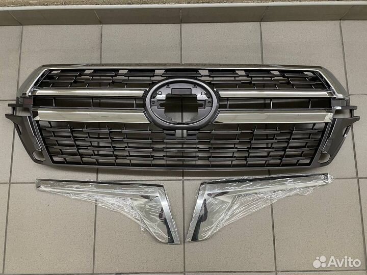 Land Cruiser 200 2016+ Решетка Lounge 2021 W3YE5