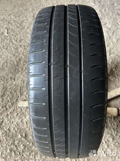 Michelin Energy Saver + 215/60 R16