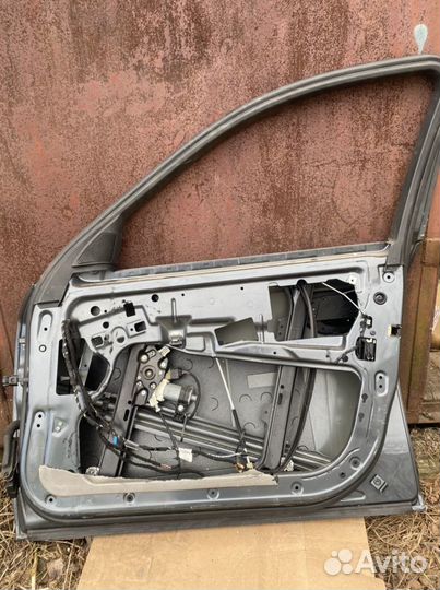 Передняя правая дверь bmw e60