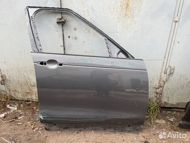 Дверь передняя правая Land rover Discovery 5 2017
