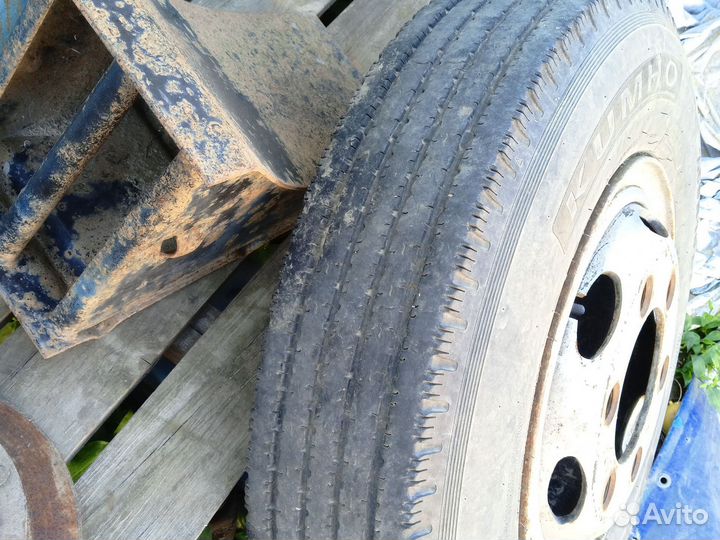 Kumho KRS02 7.50 R16