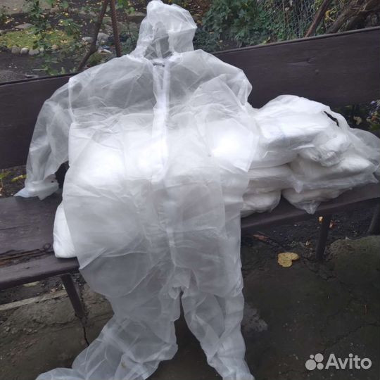 Костюм одноразовый,защитный