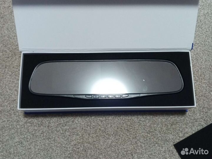 Видеорегистратор зеркало с камерой заднего вида