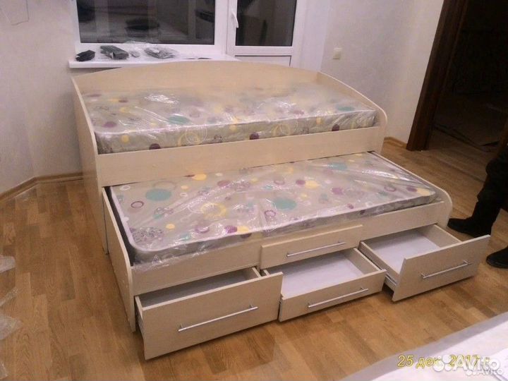 Выдвижная кровать для 2-х детей