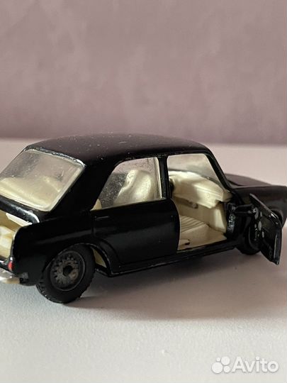 Машинка СССР innocenti morris 1/43