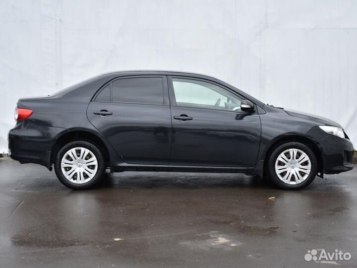 Toyota Corolla 1.6 AT, 2011, 302 459 км