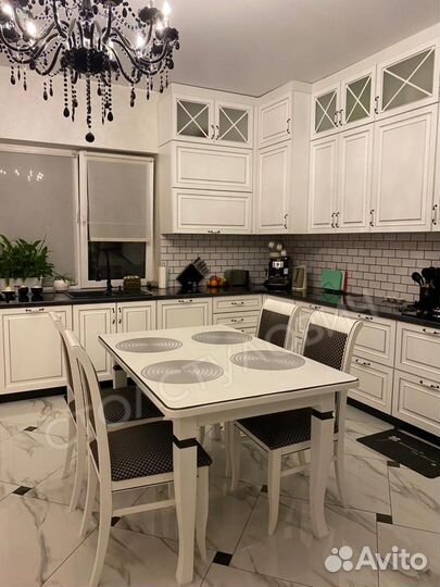 Кухонный стол