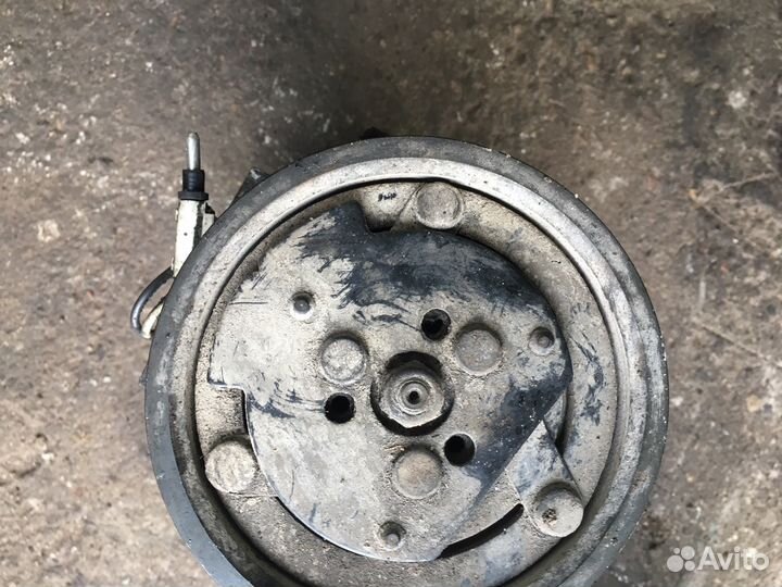 Компрессор кондиционера Рено