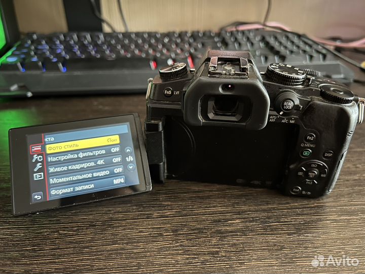 Panasonic Lumix g80 4к полный комплект С объектив
