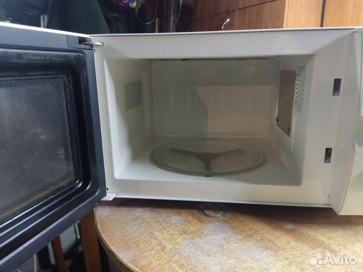 Микроволновая печь lg
