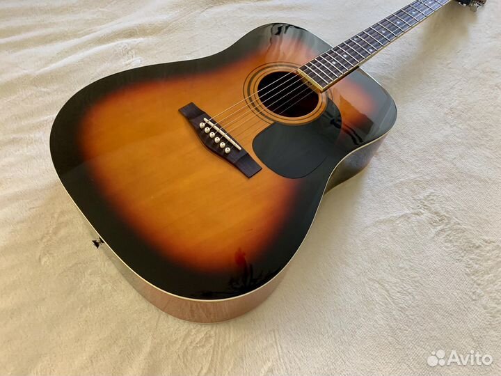 Акустическая гитара Martinez