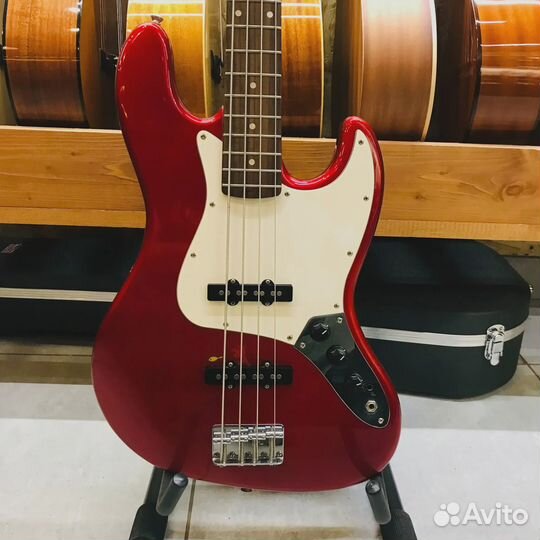 Бас-гитара Squier by Fender Affinity Jazz Bass SS