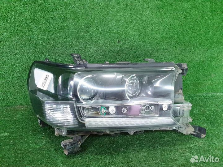 Фара правая Toyota Land Cruiser