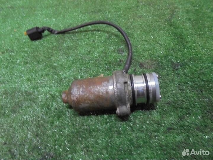 Насос масляный VW Tiguan 2007-2011