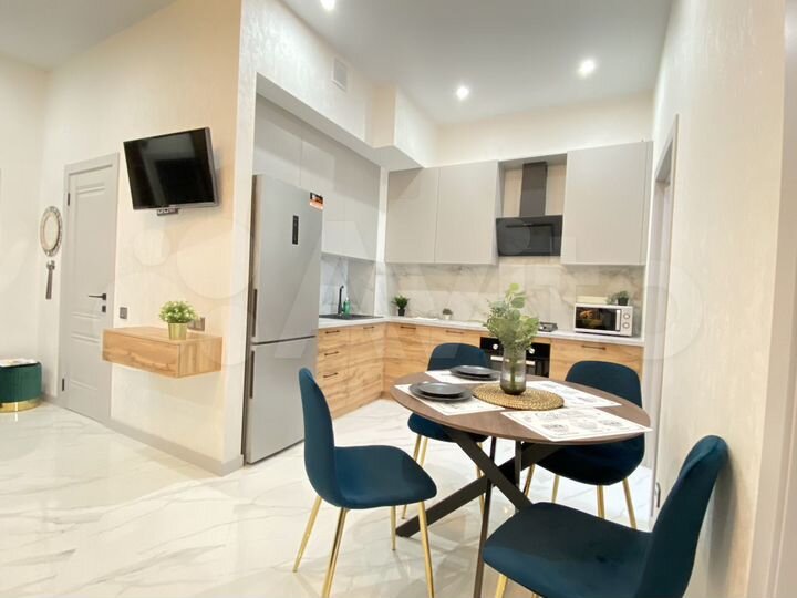 2-к. квартира, 50 м², 1/9 эт.