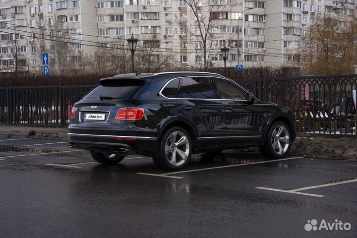 Bentley Bentayga 6.0 AT, 2018, 31 418 км