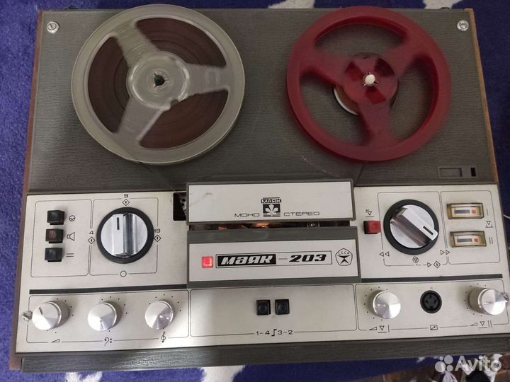 Катушечный магнитофон Маяк 203