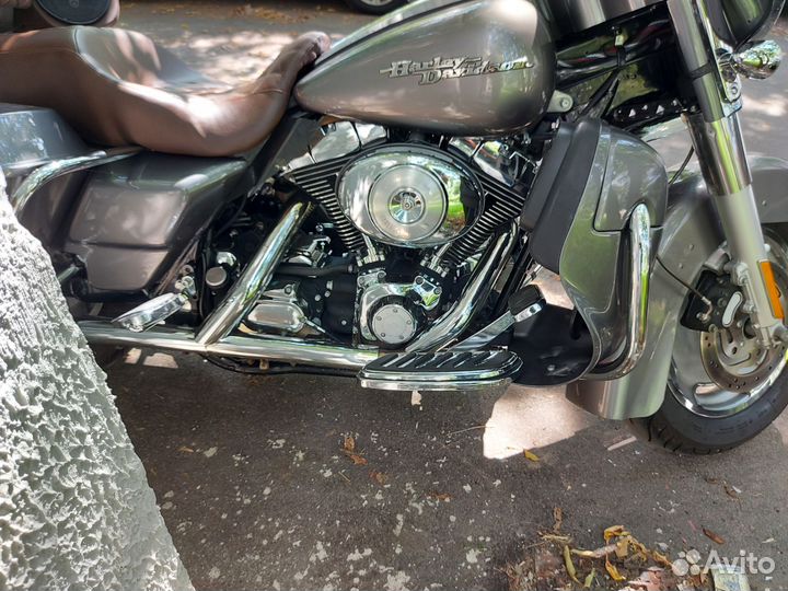 Продам Harley Davidson Street Glide