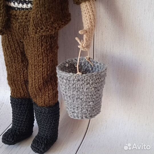 Вязаный рыбачок интерьерная игрушка куколка