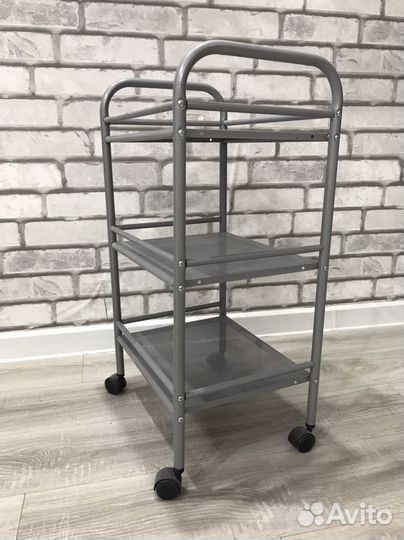 Тележка на колёсиках железная