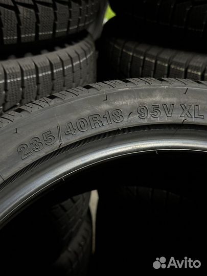 Grenlander IceHawke 1 235/40 R18 95V