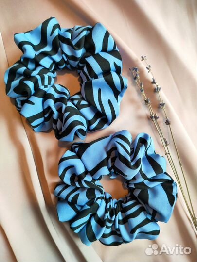 Большая шелковая резинка для волос. Мечты о море