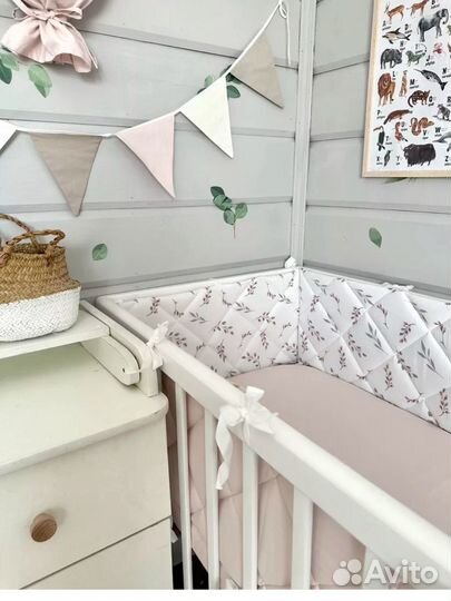 Бортики в кроватку новые