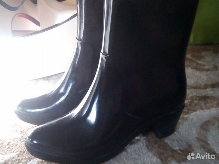 Ботильоны и резиновые сапожки