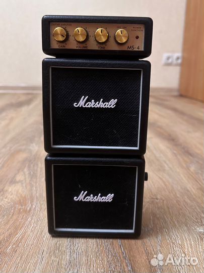 Комплект Электрогитара ibanez, педаль, комбик