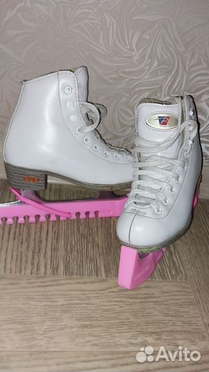Фигурные коньки riedell