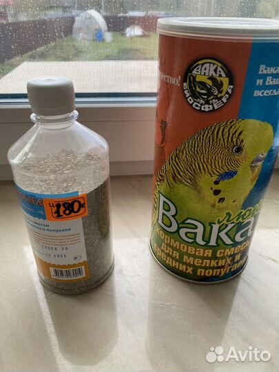 Корм для волнистых попугаев и ракушечник