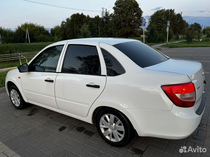 LADA Granta 1.6 МТ, 2015, 156 700 км