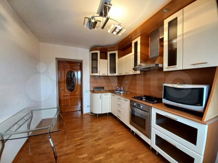 3-к. квартира, 82,5 м², 9/10 эт.