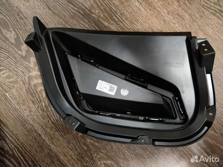 Левая накладка на выхлоп в бампер Haval F7 New