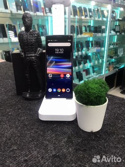 Sony Xperia 10, 4/64 ГБ