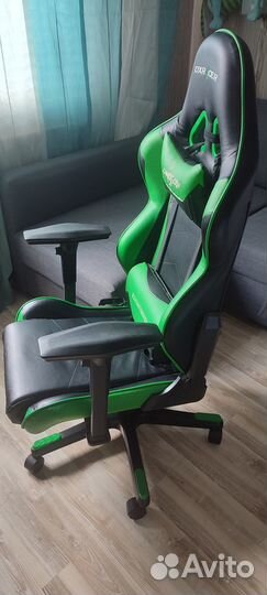 Игровое кресло dxracer