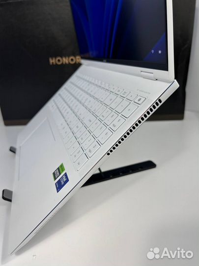 Honor MagicBook Pro 16 Ultra 7 32GB 1 TB RTX4060