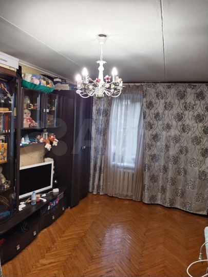 2-к. квартира, 42 м², 5/5 эт.
