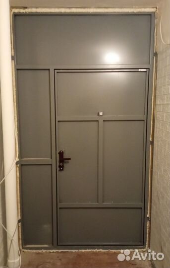 Дверь в подъезд металлическая